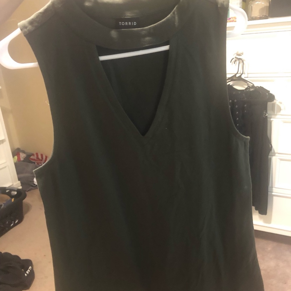 Cut out tank